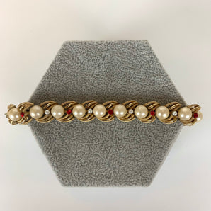 Vintage Trifari Pearl Bracelet