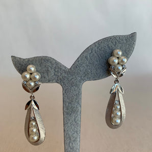 Vintage Trifari Pearl Drop Earrings